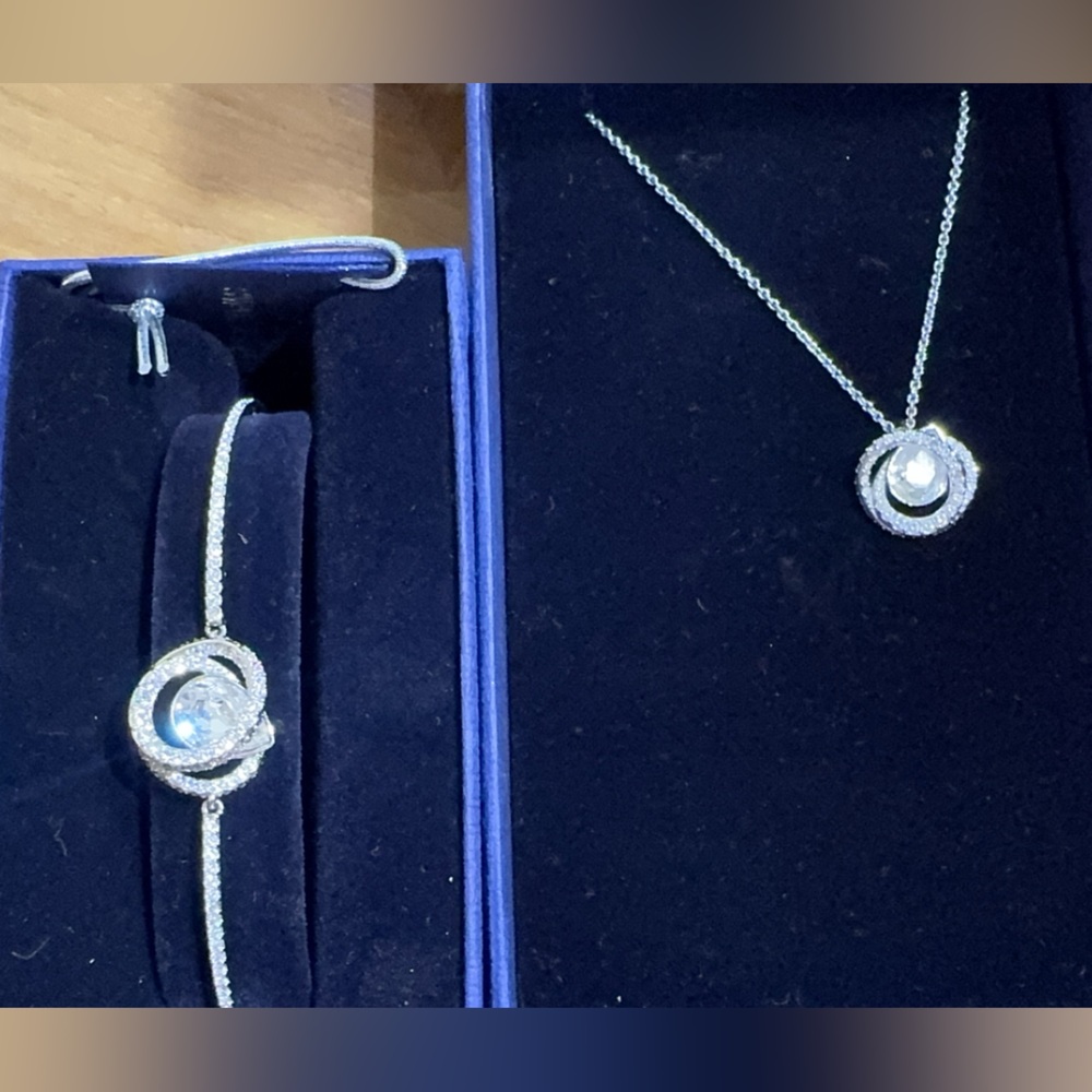 Swarovski Generation Bracelet and Necklace set